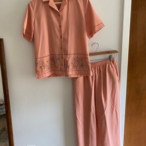 VINTAGE : Alfred Dunner embroidered pink pant set 💖💐🌸